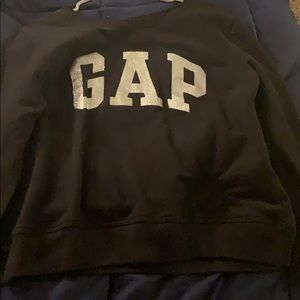 Gap sweater